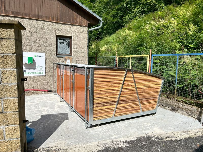 Bike Box - Česká Kamenice, u koupaliště